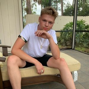 Meet your Posher, Cole